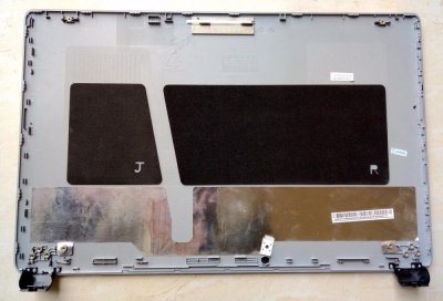 Крышка матрицы Acer E1-532 (A+B) сломана рамка